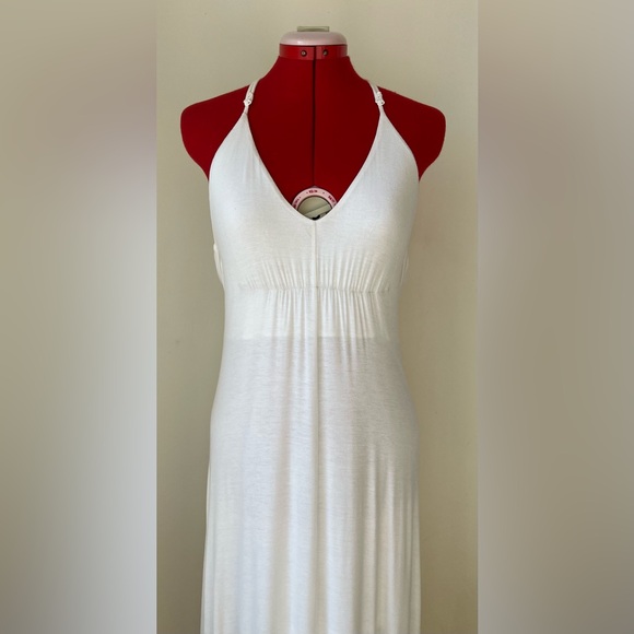 BCBGeneration White Maxi Dress - Picture 3 of 10